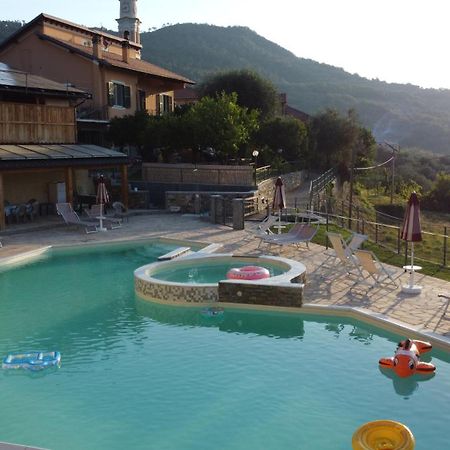 Agriturismo Gli Ulivi Garlenda Exteriör bild