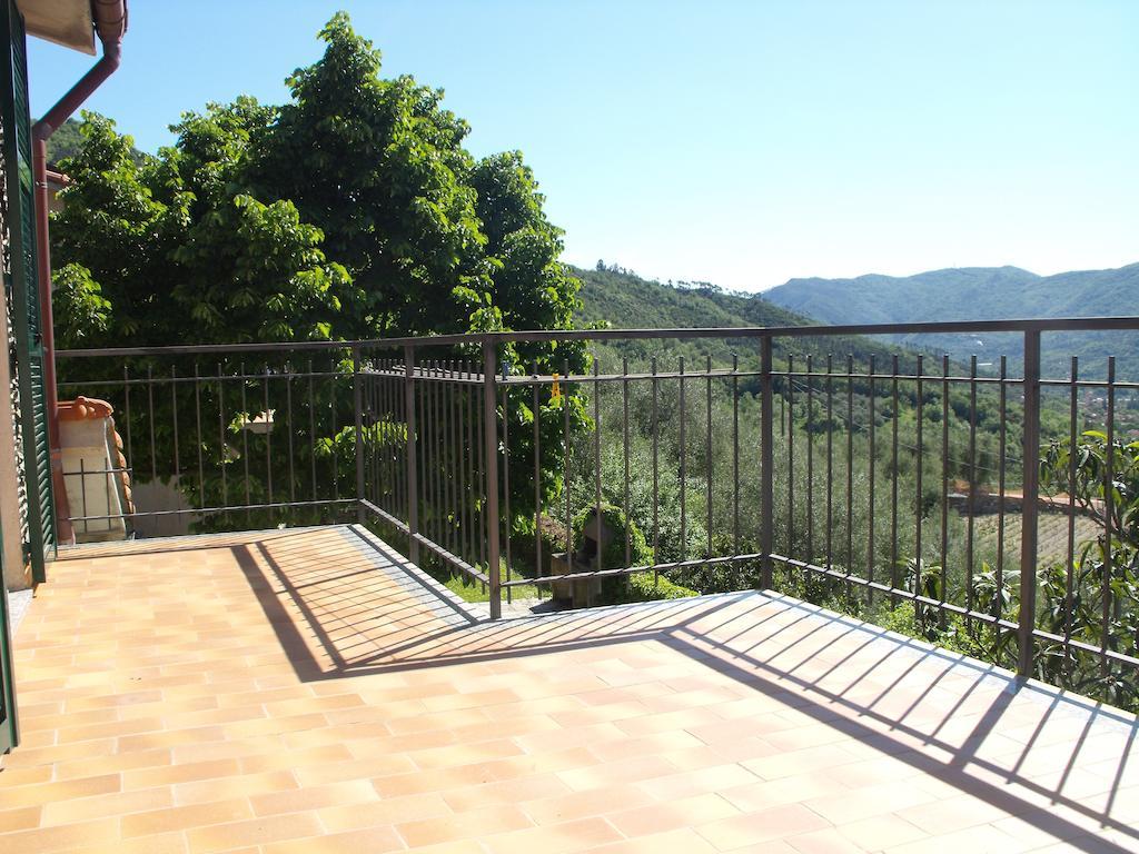 Agriturismo Gli Ulivi Garlenda Exteriör bild